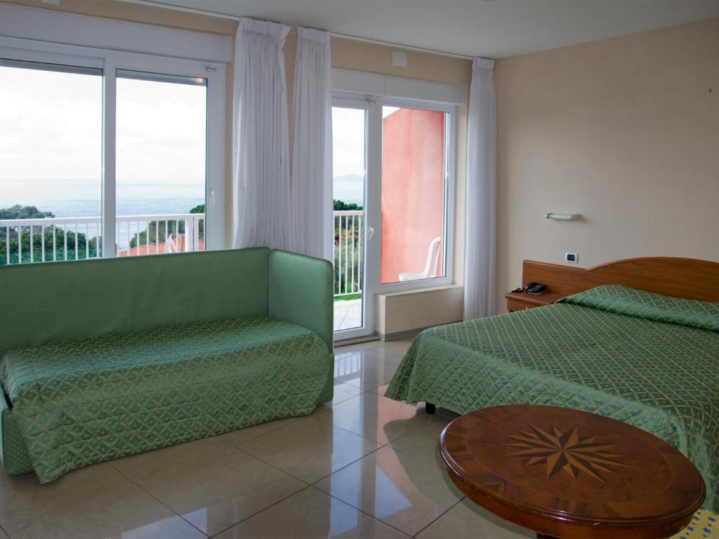 Hotel Cristallo Леричі Номер фото