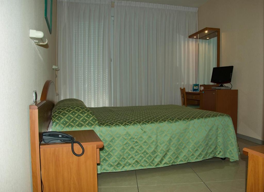 Hotel Cristallo Леричі Номер фото